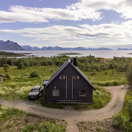 Casa vacanze Bestefarhaugen - The Cozy House On The Hill & Dome Bo (Nordland)